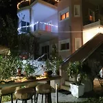 Dina's Luxury Apartment- Trikala, Apartamento