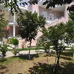 Dina's Luxury Apartment- Trikala, Apartamento