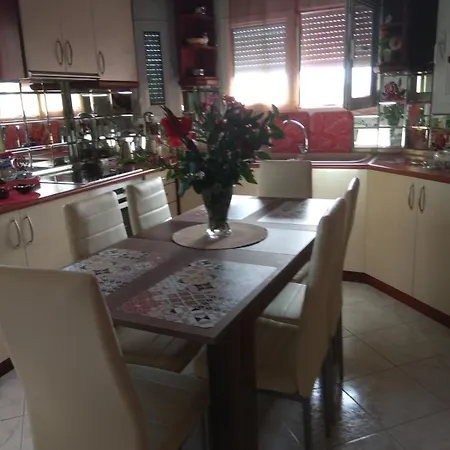 Apartamento Dina's Luxury Apartment- Trikala, *