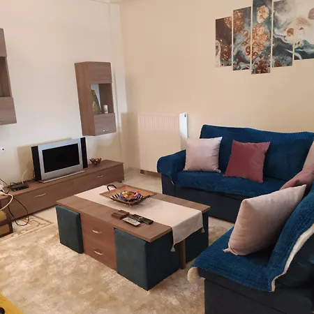Apartamento Dina's Luxury Apartment- Trikala, *